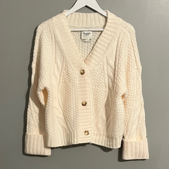 Abercrombie & Fitch Cream Cardigan Sweater - Picture 1 of 7